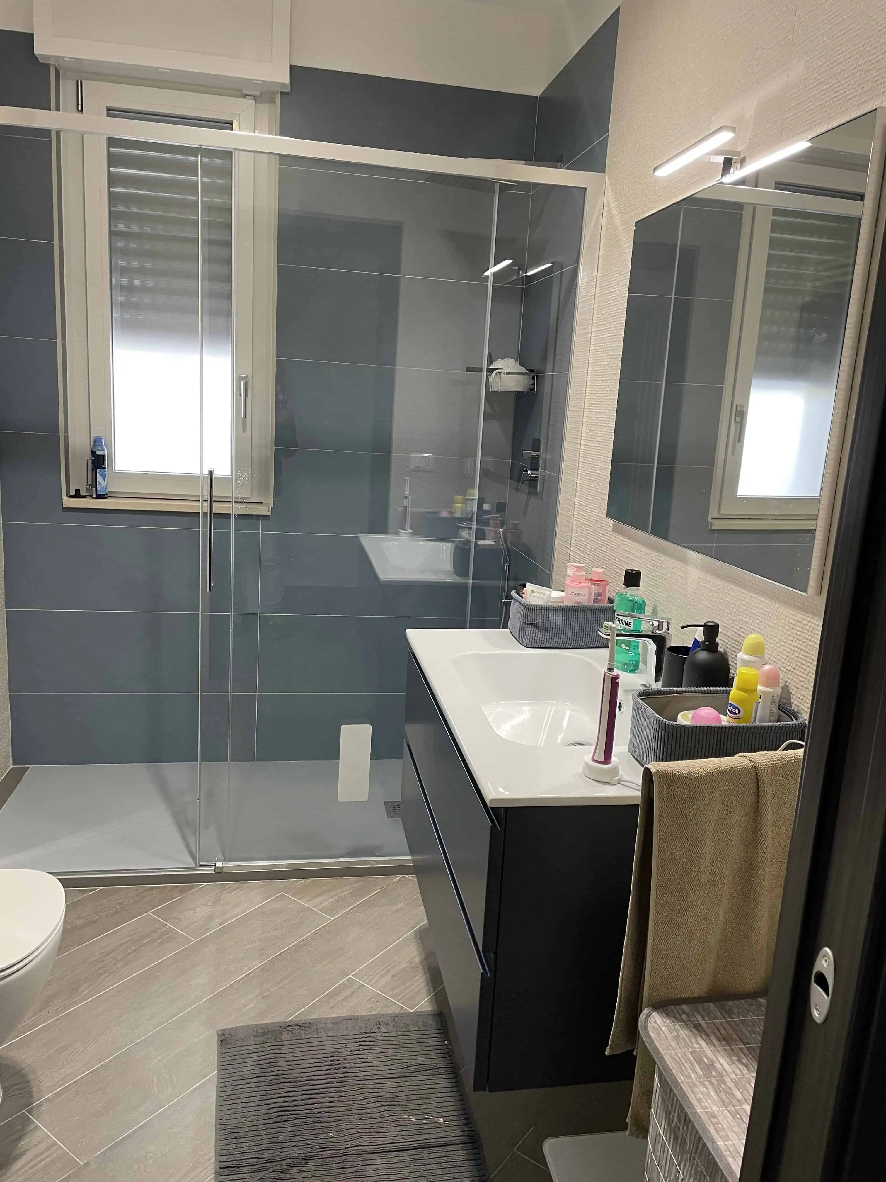 Bagno moderno - Dopo la ristrutturazione
